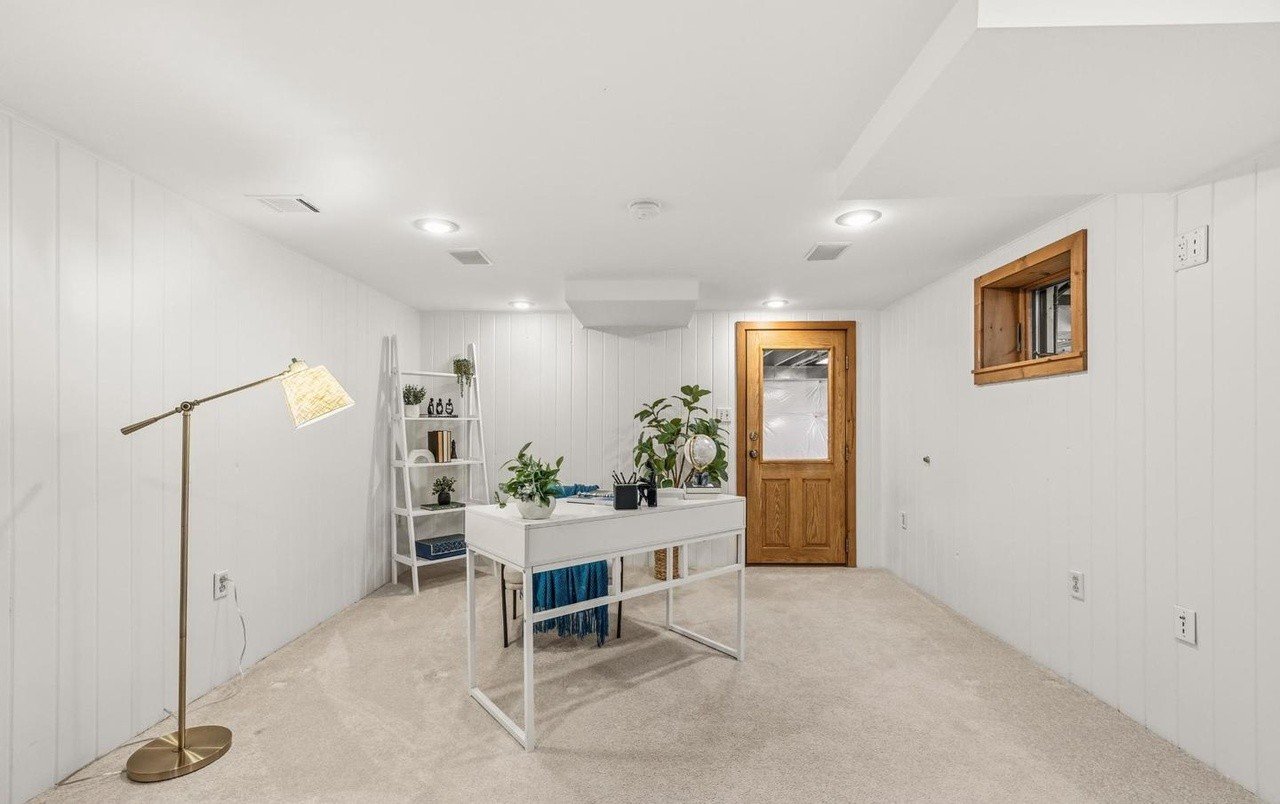 Fairfax, VA Staging Project